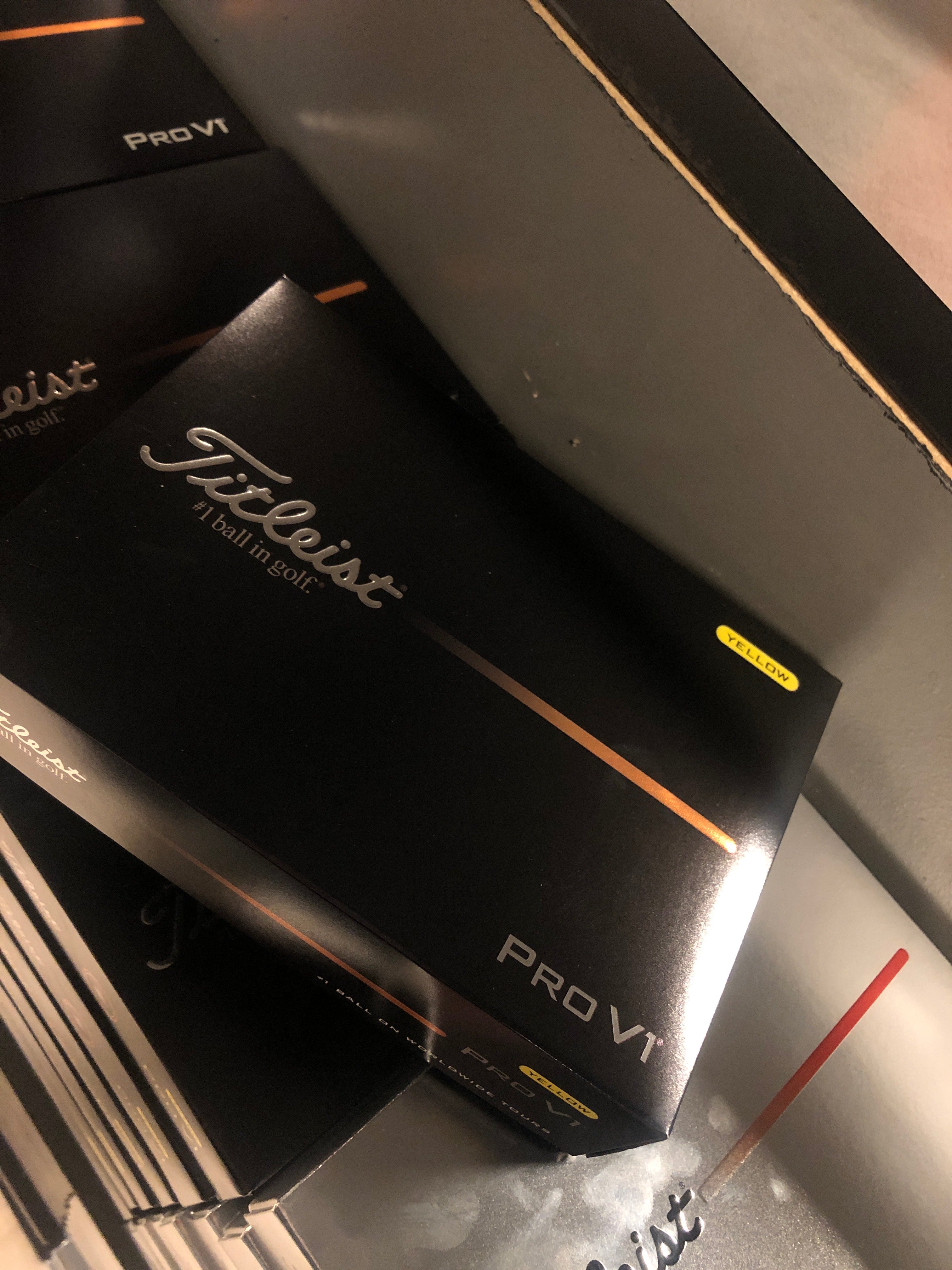 Titleist PROV1 2025 Gul