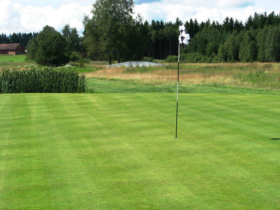 Hele banen åpner med sommergreener i morgen, det gjelder også treningsgreenen.