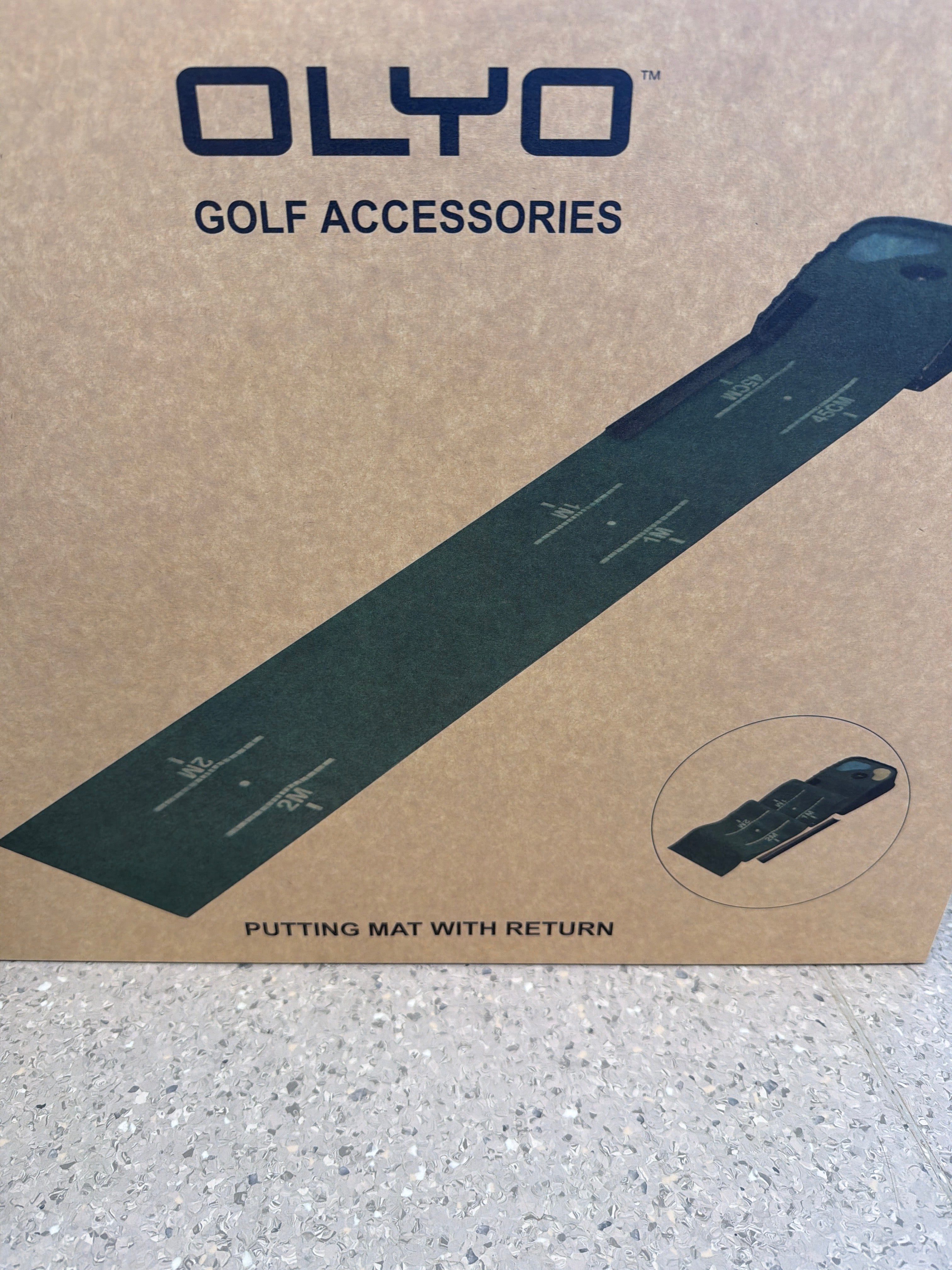 Olyo putting mat with return