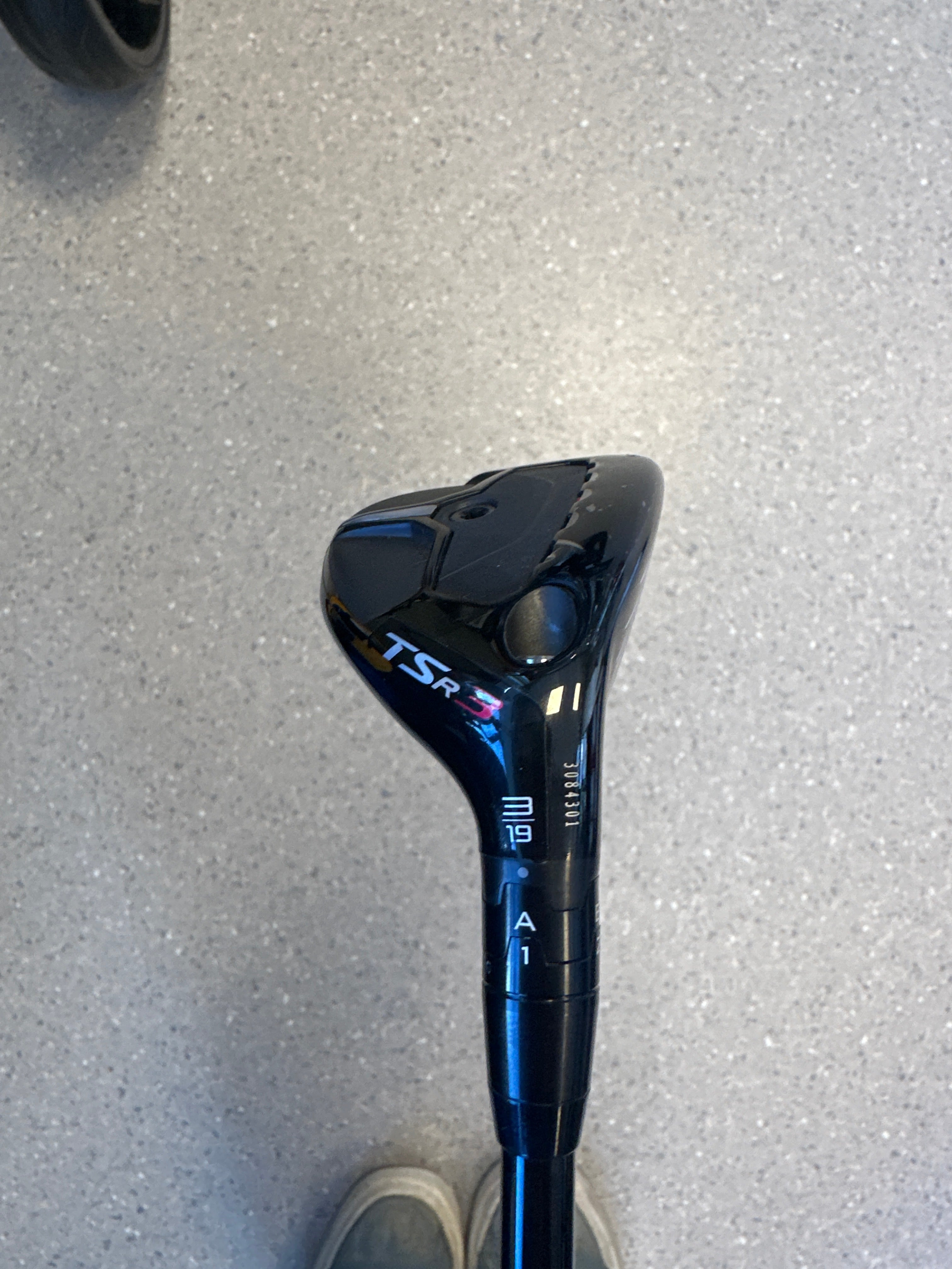 Titleist TSR3 hybrid